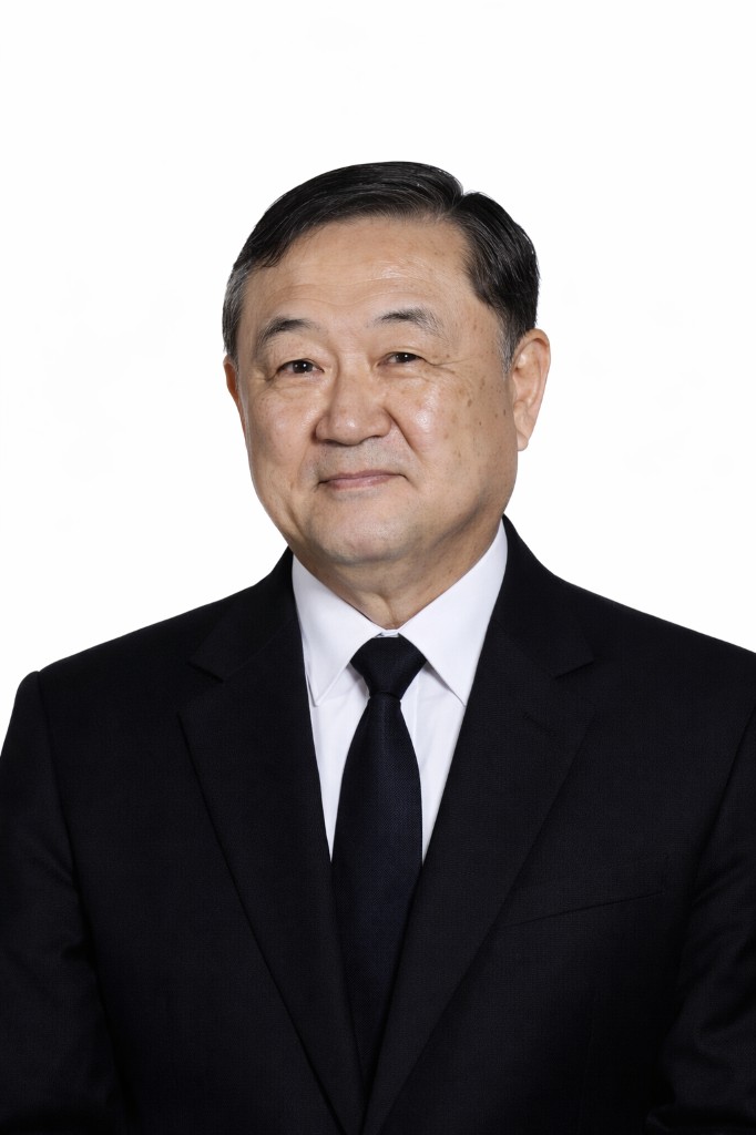 Rev. Dr. Jin Gi Bae - Ex-Officio Member